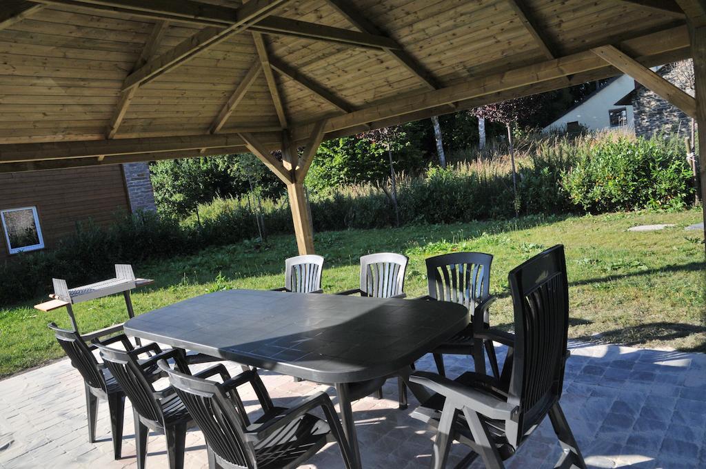 Gite Stone Lodge Bourcy Exteriör bild